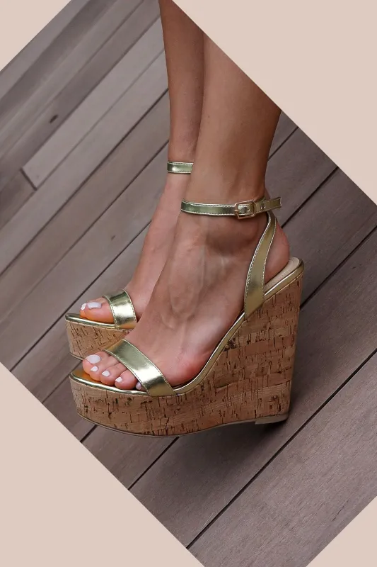 Amora Gold Wedges
