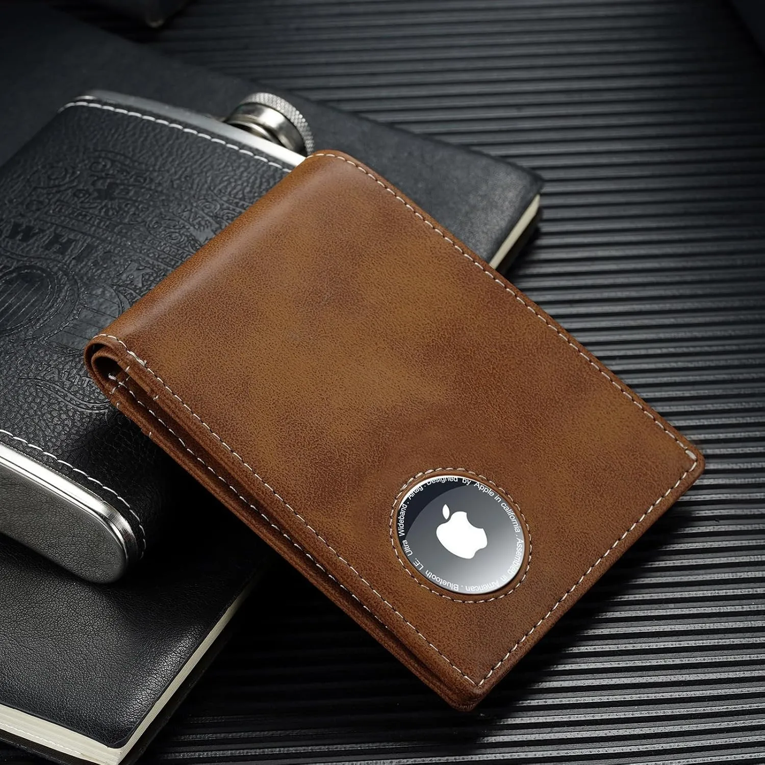 furid Apple Airtag Wallet Men Slim: Air Tag Wallet with Airtag Holder, RFID Blocking, Bifold, Front Pocket, Minimalist Card Wallet, Carbon Fiber Wallet