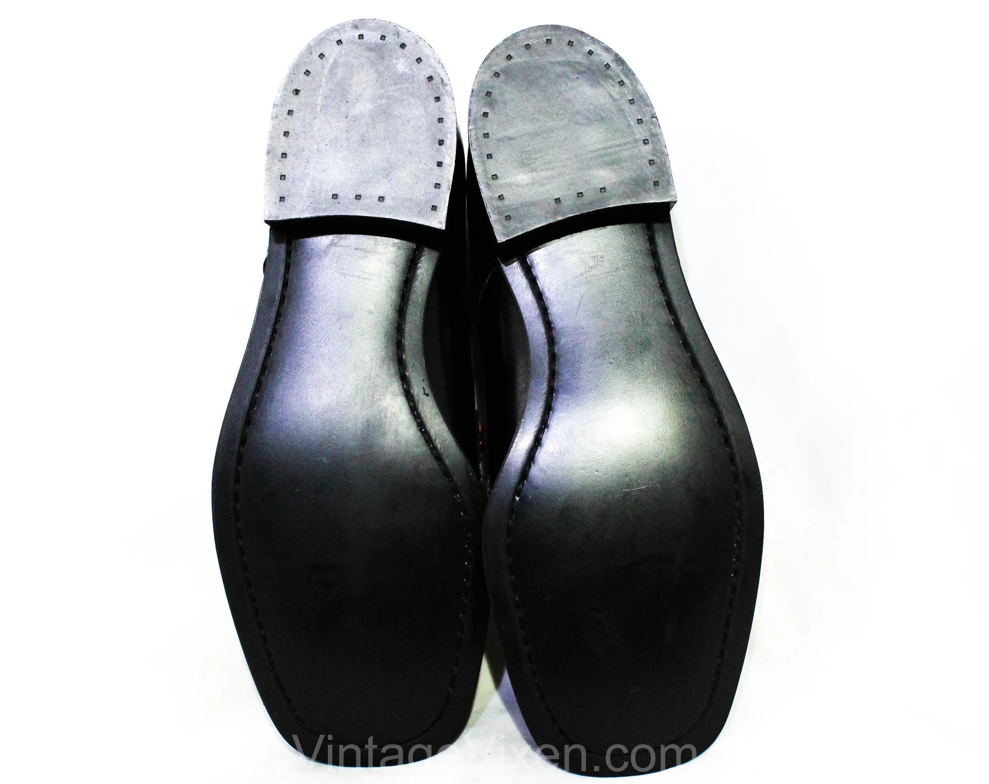 Size 9 Men's Dress Shoes - Funky 1960s 70s Black Mens Oxfords with Orange Shoe Laces - Never Worn In Original Box - 60s NOS Deadstock